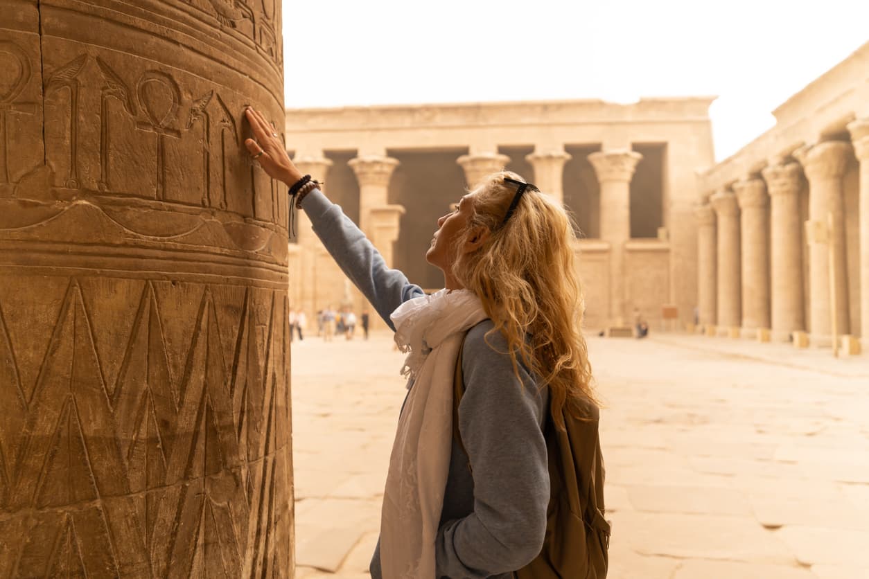 Traveling to Egypt as a Woman: Top Safety and Practical Tips Traveling to Egypt as a Woman: Top Safety and Practical Tips
