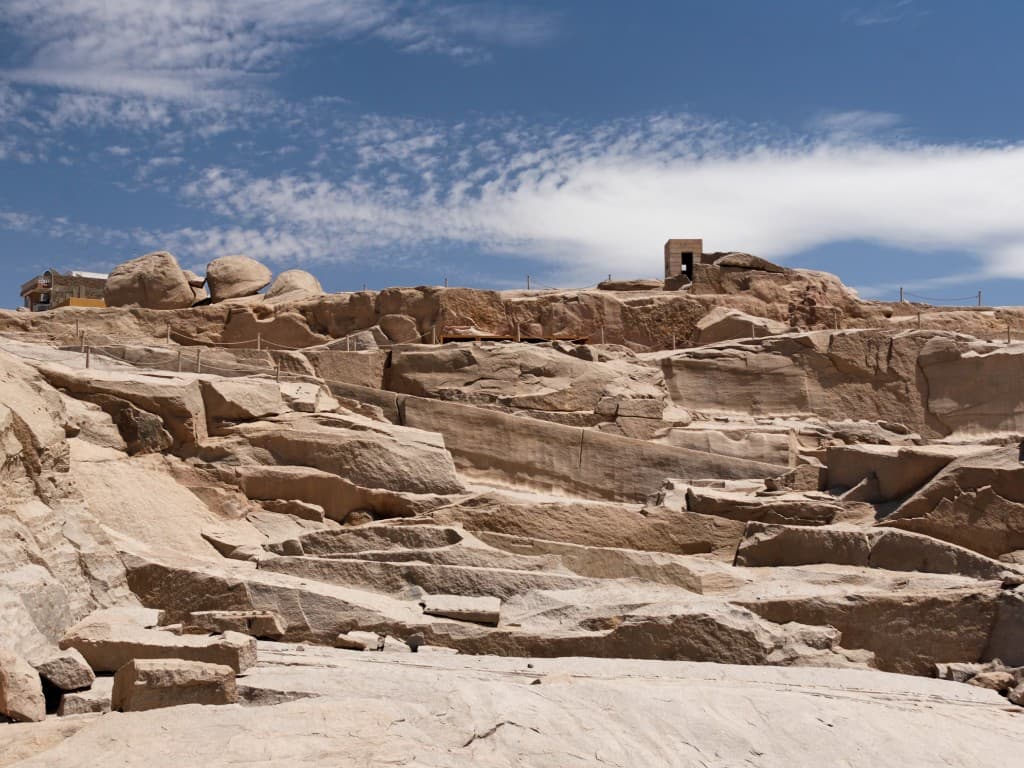 The Unfinished Obelisk of Egypt: Aswan’s Ancient Engineering Mystery The Unfinished Obelisk of Egypt: Aswan’s Ancient Engineering Mystery